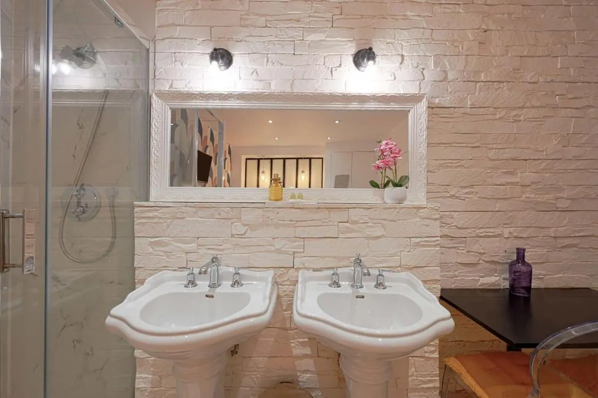 Apartment Cosy And Modern Updated Studio *